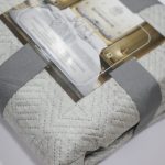 TEXTURED HORROCKSES 3 PIECE QUILT SET 240 x 260 cm – King XL - Image 4